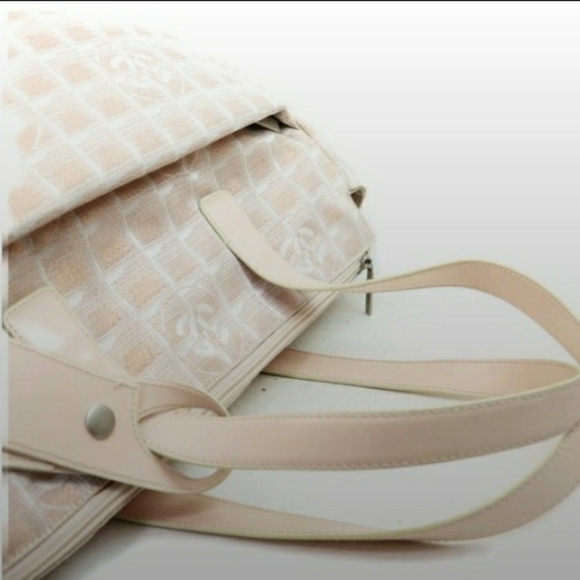 đ
șauth Chanel Travel Line Tote Bag Fabric #N6999H78 - Picture 3 of 15